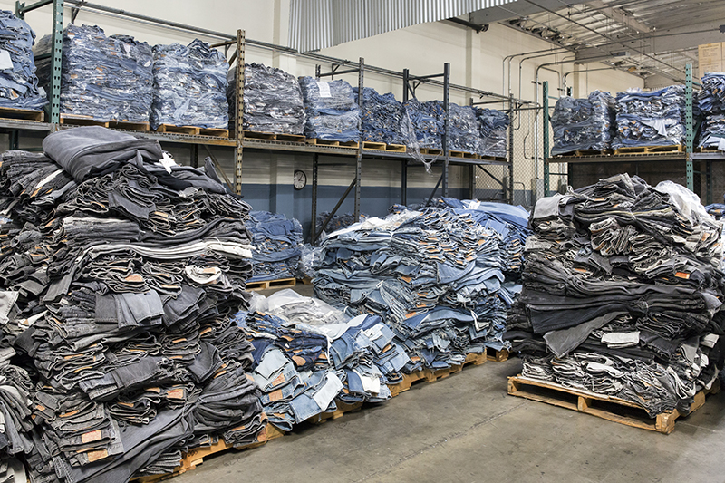 levi jeans warehouse