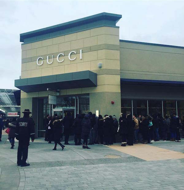 gucci at premium outlet